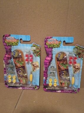 Teenage Mutant Ninja Turtles Fingerboards (2)